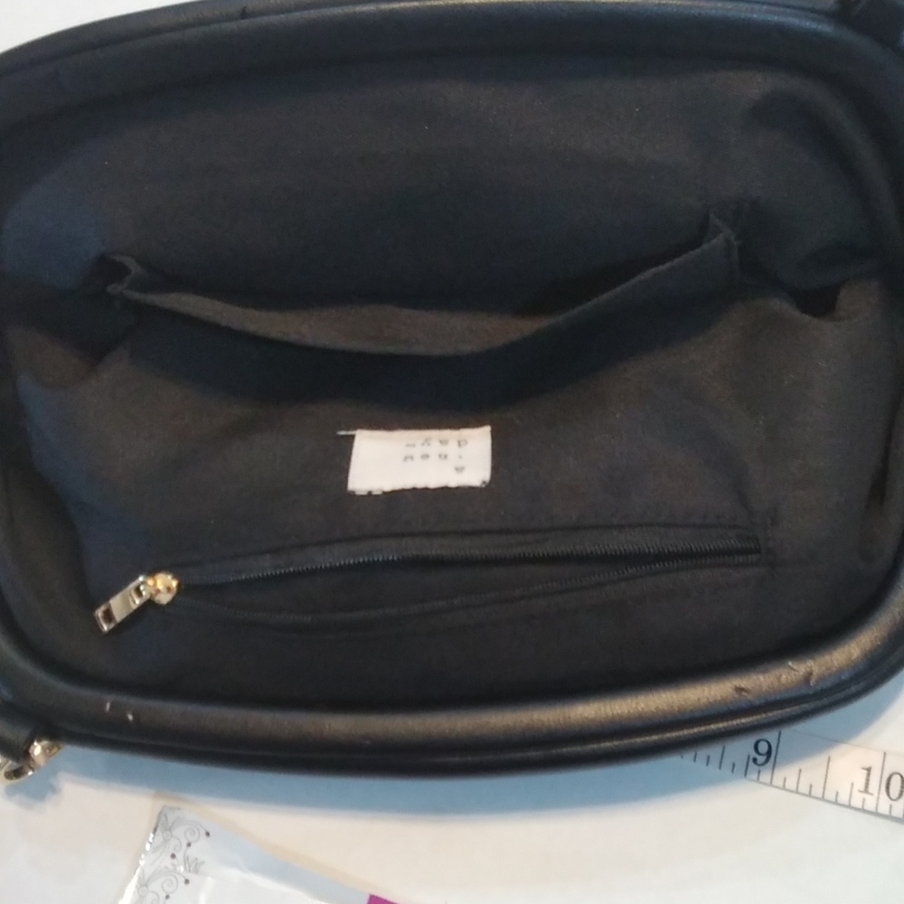 A new day black purse - Picture 5 of 6